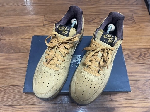 NIKE AIR FORCE1　ブラウン