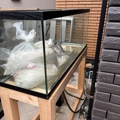 150センチ水槽と120センチ水槽　　その他、熱帯魚用品もセットの画像