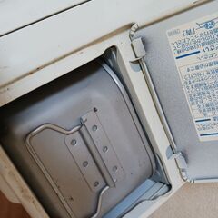 ダイニチ　FWY-32R18　石油ファンヒーター（木造9畳／コンクリート12畳まで）　ウォームホワイトの画像