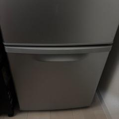 パナソニックの2ドア冷蔵庫の画像
