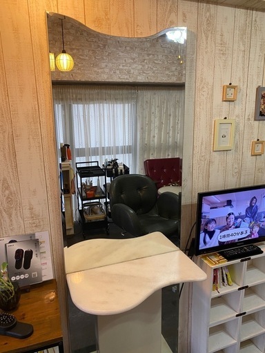 美容室鏡(ドレッサー)