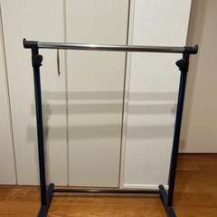 ハンガーラックの画像