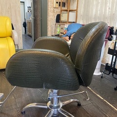 カットチェアの画像