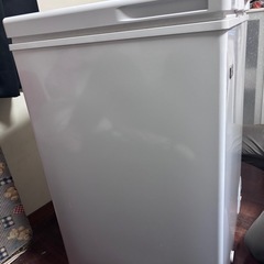 冷凍庫142L上開きの画像