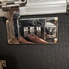 Vaultz ポータブル ファイルボックス ロック付き ブラック ファイル整理 収納 保管 レター ファイリング ストレージ オフィス 整理 整頓の画像