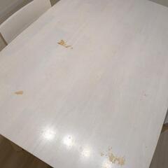 ニトリのダイニングテーブルセットの画像