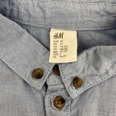 Ｈ＆Ｍ　ブルーシャツ　90くらいの画像