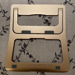 TRUTDOT ノートパソコンスタンドの画像