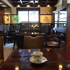 40代50代メイン☆10/22(水)10:30《友だちつくりカフェ会》(日比谷) 珈琲マイスターが淹れる本格派のサイフォン珈琲 − 東京都