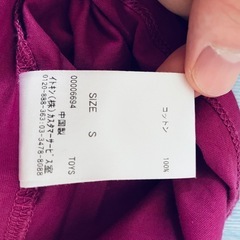 a.v.v standard Sサイズ マゼンタ Vネック Tシャツの画像