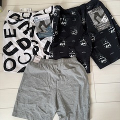 新品キャップ&ハーフズボンセットの画像