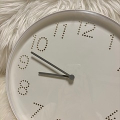 IKEA 白 時計 壁掛け時計 ホワイトの画像