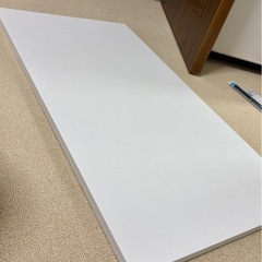 板　89㎝×45.5㎝×2㎝  
2枚　本棚用にオーダー　の画像