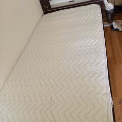 シングルベッドの画像