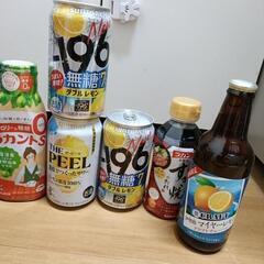 食品、お酒たくさんの画像