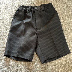 一度のみ着用　スーツセット　100 の画像