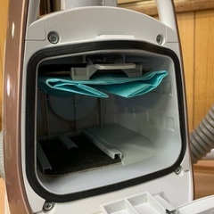 EJ756番 アイリスオーヤマ 軽量紙パッククリーナー IC-BTA4-Pの画像