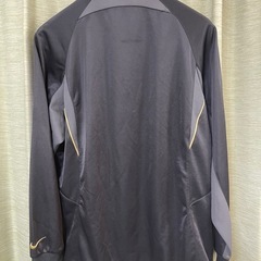 NIKE ナイキ　トラックジャケット　セットアップ　ゴールド刺繍ロゴ　サイズLの画像