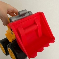 車のおもちゃ　バス、ブルドーザーの画像