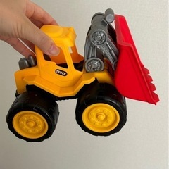 車のおもちゃ　バス、ブルドーザーの画像