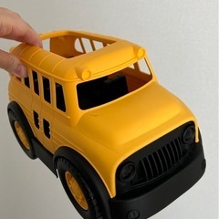 車のおもちゃ　バス、ブルドーザーの画像