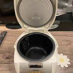 TOSHIBA炊飯器5号炊きの画像