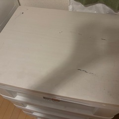 譲り先決定しました【アイリスオーヤマ ウッドトップチェスト W654P／ホワイト／4段】無料でお譲りします！の画像