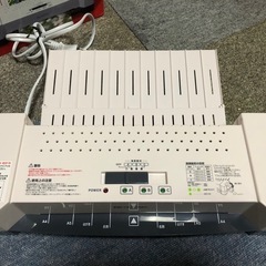 IRIS OYAMA  LAMINATORラミネーター　LTA42E A4 サイズまで対応の画像