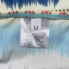 【未使用】ビキニ スイムウェア ヨガウェア ハワイアン系 セパレート水着　パレオ Mサイズの画像