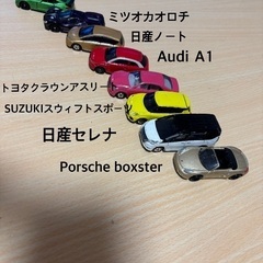【傷あり、重複あり】トミカ　32台の画像