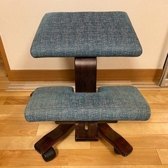 STOKKEバランス椅子の画像