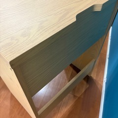 木製　パソコンデスクの画像