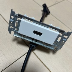 カナレ HDMIコンセント2個の画像
