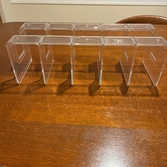 アクリル　ブックスタンドの画像