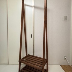 差し上げます⭐️木製ハンガーラック中古品⭐️引き取り限定の画像