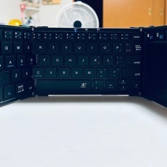 Bluetooth キーボード(タッチパッド付き)の画像