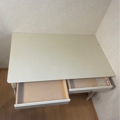 綾野製作所　アンティークなデスク& ドレッサーの画像