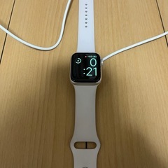 アップルウォッチSE第２世代
の画像