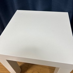 IKEA小さいテーブルの画像