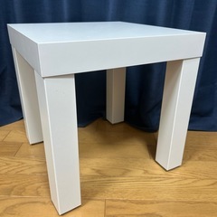 IKEA小さいテーブルの画像