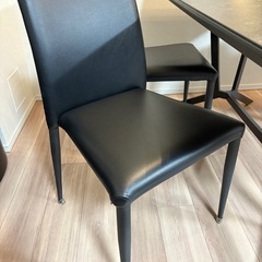 大塚家具ダイニングチェア4脚の画像