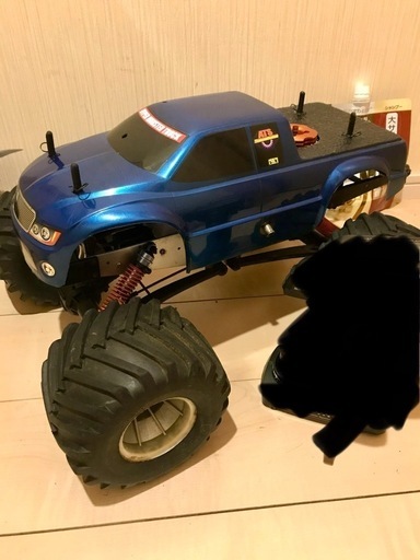 【商談中】マッドフォース　エンジンラジコン