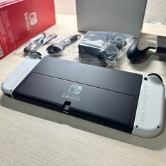 Nintendo Switch 有機ELモデル (OLED)の画像