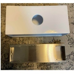 ティッシュケース　陶器　オフホワイトの画像