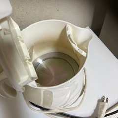 電子レンジとケトル差し上げます。の画像