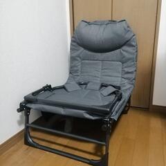 折りたたみ式キャンプベッドの画像