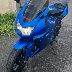 kawasaki カワサキ ninja250r  ニンジャ250R、エンジン 一発始動　実働　自賠責残あり　（引渡し場所は宮城県仙台市）  カワサキの125ＣＣまでの問題が無く走行が可能なバイクと交換希望です。の画像