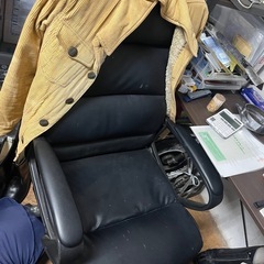 パソコンデスクと椅子セット の画像