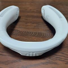 首掛け扇風機の画像