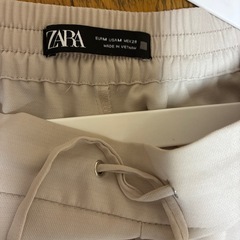 ZARA  パンツの画像